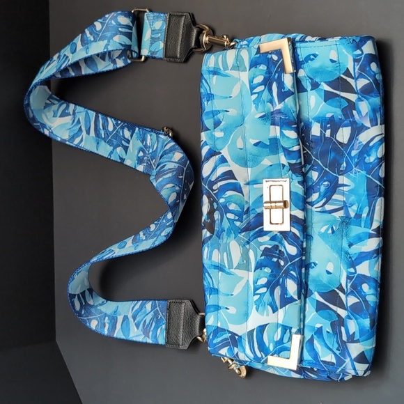 Think Royln #Lifeonthefly Blue Botanical Puffer  Crossbody Bag - Picture 1 of 11